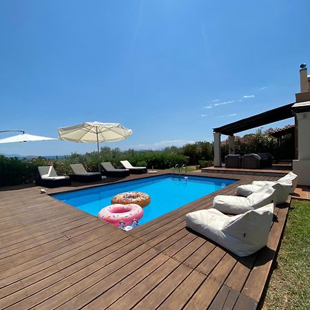 Georges Villa Galaxidi, Family, Pool And Garden Extérieur photo