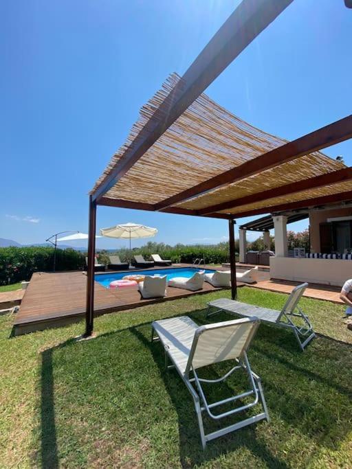 Georges Villa Galaxidi, Family, Pool And Garden Extérieur photo